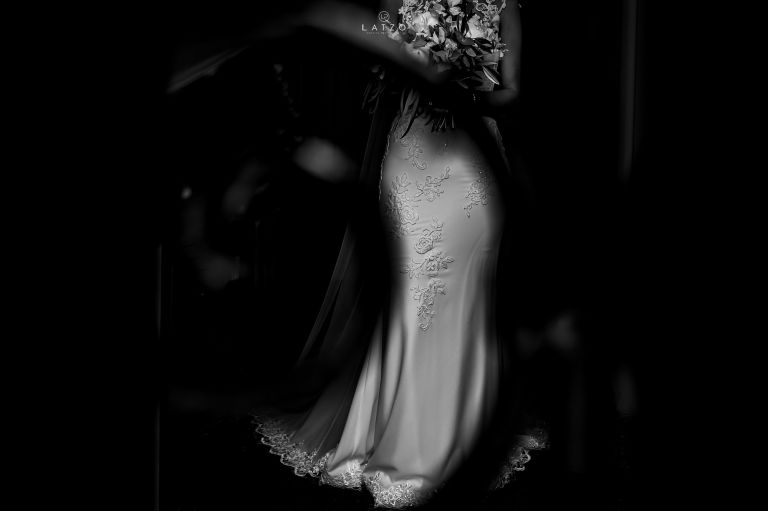 bride in pronovias wedding dress in Landmark Hotel London